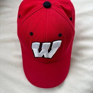 Wisconsin Badgers Red White One Fit Flex Baseball Cap Adjustable/Stretch